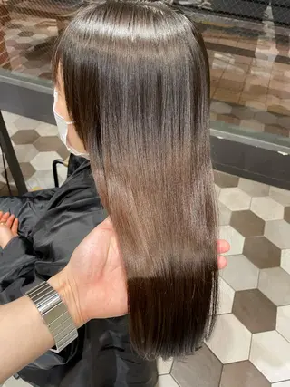 セミロング 髪質改善、縮毛矯正 酸性縮毛矯正のヘアスタイル