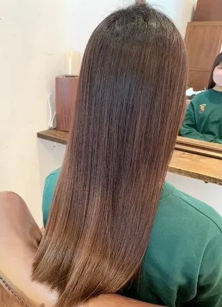 ロング ゆうき あすかのヘアスタイル