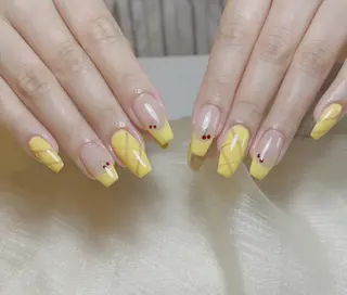 ネイル 🍑 momo_nailのネイルデザイン