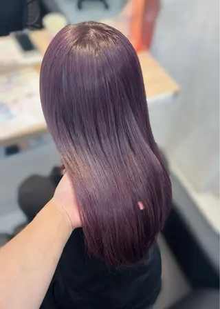 カラー 米倉 陽菜のヘアスタイル
