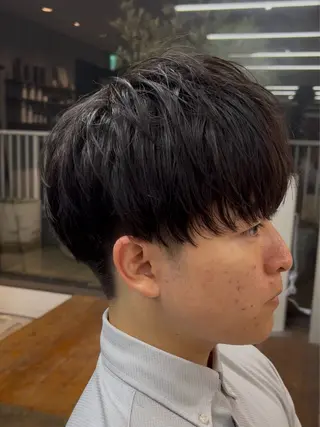 ショート カラー パーマ ヘアアレンジ メンズ 伊藤 陸のヘアスタイル