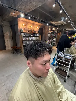 ショート パーマ toa/ メンズのヘアスタイル