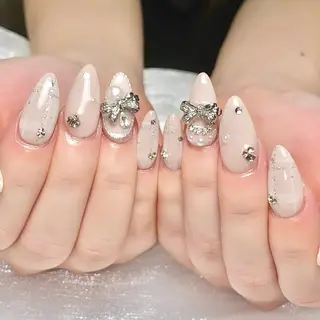 ネイル Roi〈ロワ〉 Reikaのネイルデザイン