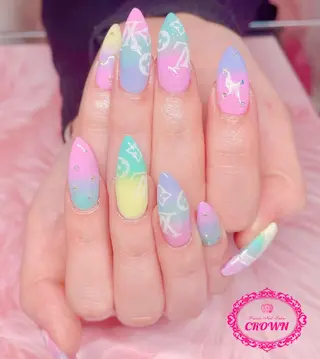 ネイル CROWN プライベートサロンのネイルデザイン