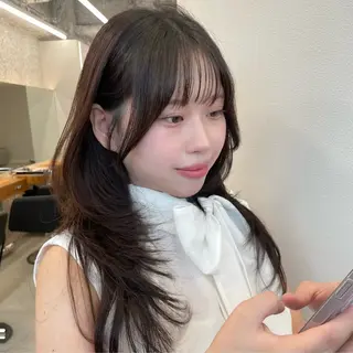 セミロング minami🤎 レイヤーカットのヘアスタイル
