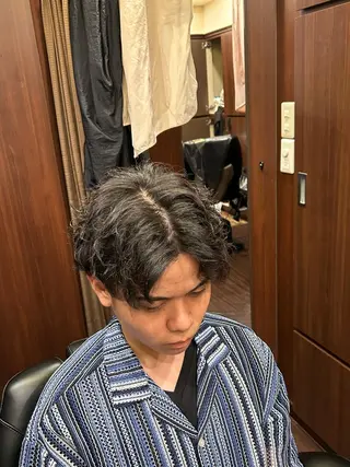 パーマ 西本 健斗のヘアスタイル