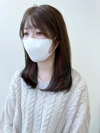 セミロング カラー 小顔レイヤー/ ベージュ🤍Rieのヘアスタイル