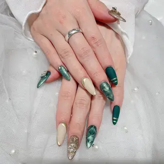 ネイル Queens マオのネイルデザイン