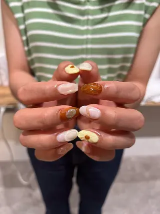 ネイル ハイトーン🦄ネイル 💞のぶちのネイルデザイン