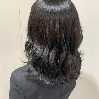 カラー 山口 莉奈のヘアスタイル