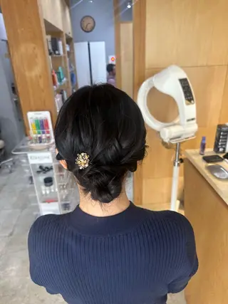 ミディアム miloc MOMOKAのヘアスタイル