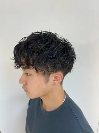 パーマ メンズ ✂韓国レイヤー 🦋みやび🪽のヘアスタイル