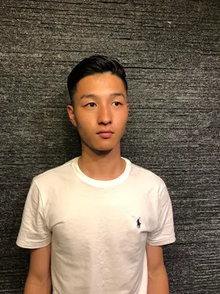 ショート パーマ メンズ 牧 颯斗のヘアスタイル