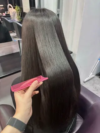 ロング こまつ まりやのヘアスタイル