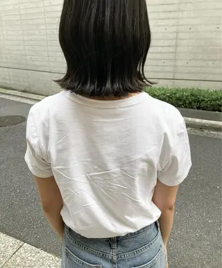 ミディアム ✨色持ちの良い艶 カラー✨蟹江真世のヘアスタイル