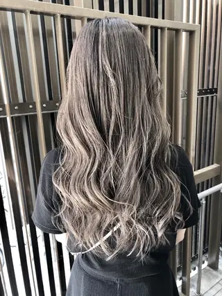 ロング カラー シールエクステ×美髪 改善/ヨシモトカンジのヘアスタイル