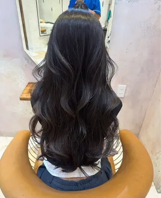 ロング カラー 艶カラー/ ブリーチ/縮毛/愛理のヘアスタイル