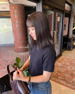 ミディアム 荻野 未来のヘアスタイル