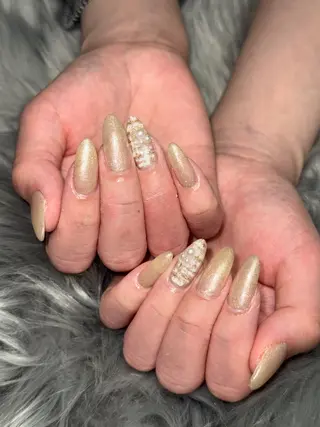 ネイル Momoka 🍑🎀のネイルデザイン