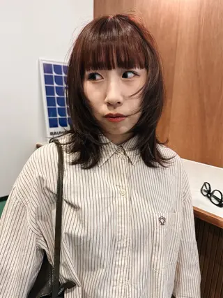 ミディアム 【レイヤー/透明感/ ハイトーン】Rionのヘアスタイル