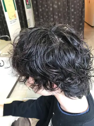 パーマ メンズ 長谷川 誠志のヘアスタイル