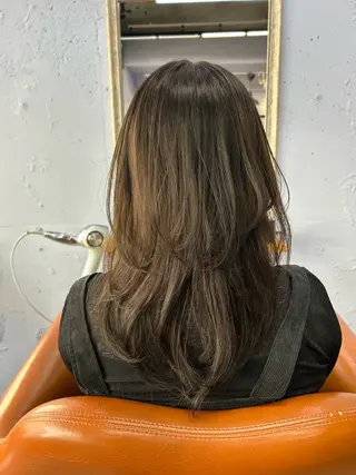 ロング カラー 古澤 咲来のヘアスタイル