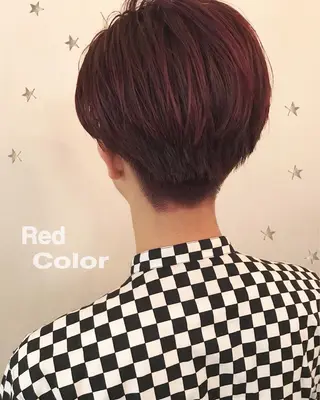 ショート カラー 市川 千夏のヘアスタイル