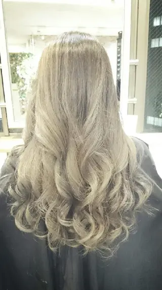 ロング カラー SAI hairgardenのヘアスタイル