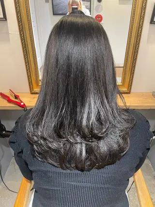 ミディアム 田中 志織のヘアスタイル