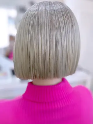 ショート WHALE hair × beautyのヘアスタイル
