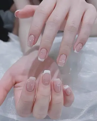 ネイル AKIKO ネイルサロンのネイルデザイン