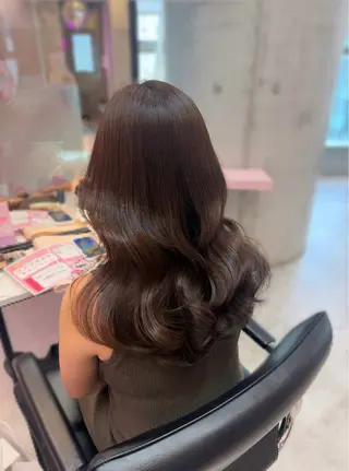 ロング カラー 眞渋 美羽音のヘアスタイル