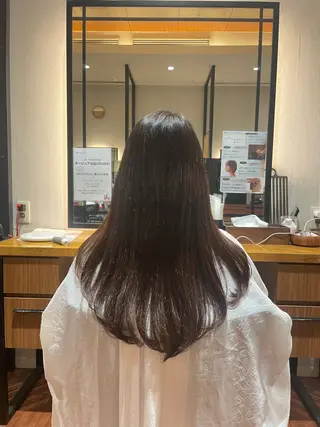 ロング 髙田 千華 髪質改善ストレートのヘアスタイル