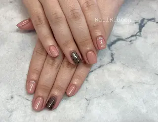 ネイル ネイルリボン 受付スタッフのネイルデザイン