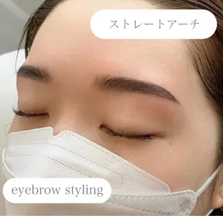 アイブロウ 荒川 彩希のマツエク・マツパデザイン