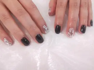 ネイル はばすみれ🎀ﾈｲﾙ 光ﾌｪｲｼｬﾙ ﾍｱのネイルデザイン