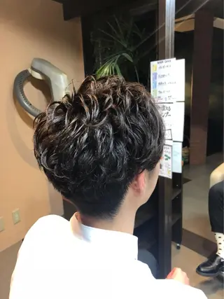 ショート パーマ メンズ ❣️大人色気レイヤー 美髪縮毛 金山❣️のヘアスタイル