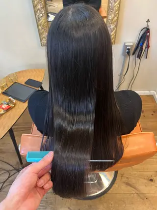 ロング ⚪️髪質改善 縮毛 店長 コウ⚪️のヘアスタイル