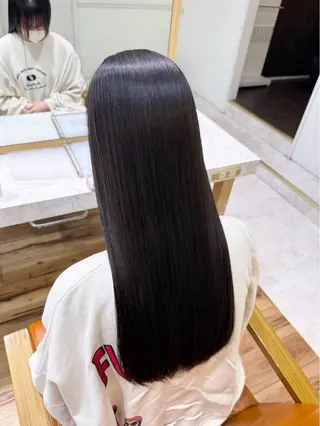 ロング ✨縮毛矯正✨艶髪✨️ 髪質改善✨鴻巣✨️のヘアスタイル