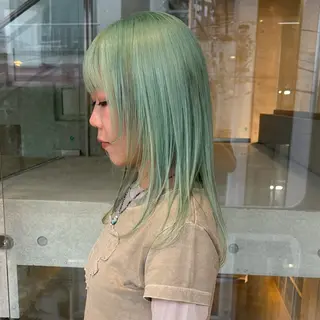 セミロング 垢抜け透明感カラー 🧚🏻‍♀️ミユウのヘアスタイル