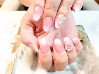 ネイル DI'A ネイルサロンのネイルデザイン