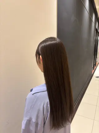 ロング カラー 伊藤 あいのヘアスタイル