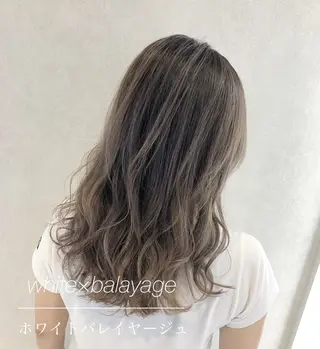 ミディアム カラー 🦋シールエクステ /韓国/リアラ🦋のヘアスタイル