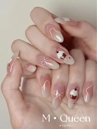 ネイル MQueen ネイルサロンマルのネイルデザイン