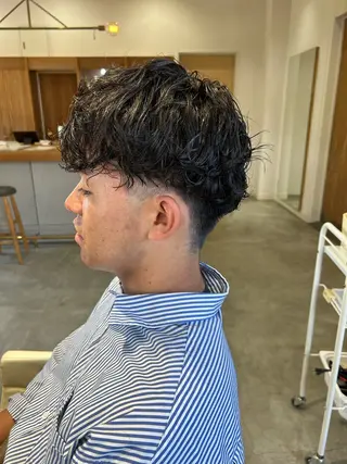 ショート パーマ メンズ 佐藤 悠生 メンズパーマ.カットのヘアスタイル