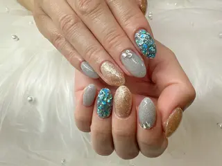 ネイル MIKIネイル YUKAのネイルデザイン