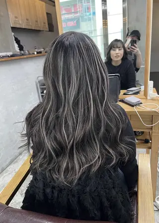 ロング カラー 指名数No.1 /NAOYAのヘアスタイル