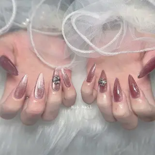 ネイル Hin Nailsのネイルデザイン