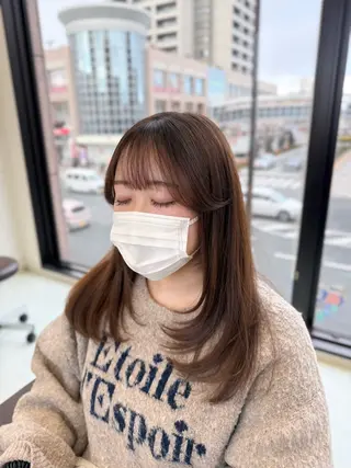 セミロング 新井優馬｜縮毛矯正/ 地毛風ストレートのヘアスタイル