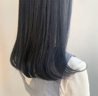 カラー 山口 莉奈のヘアスタイル